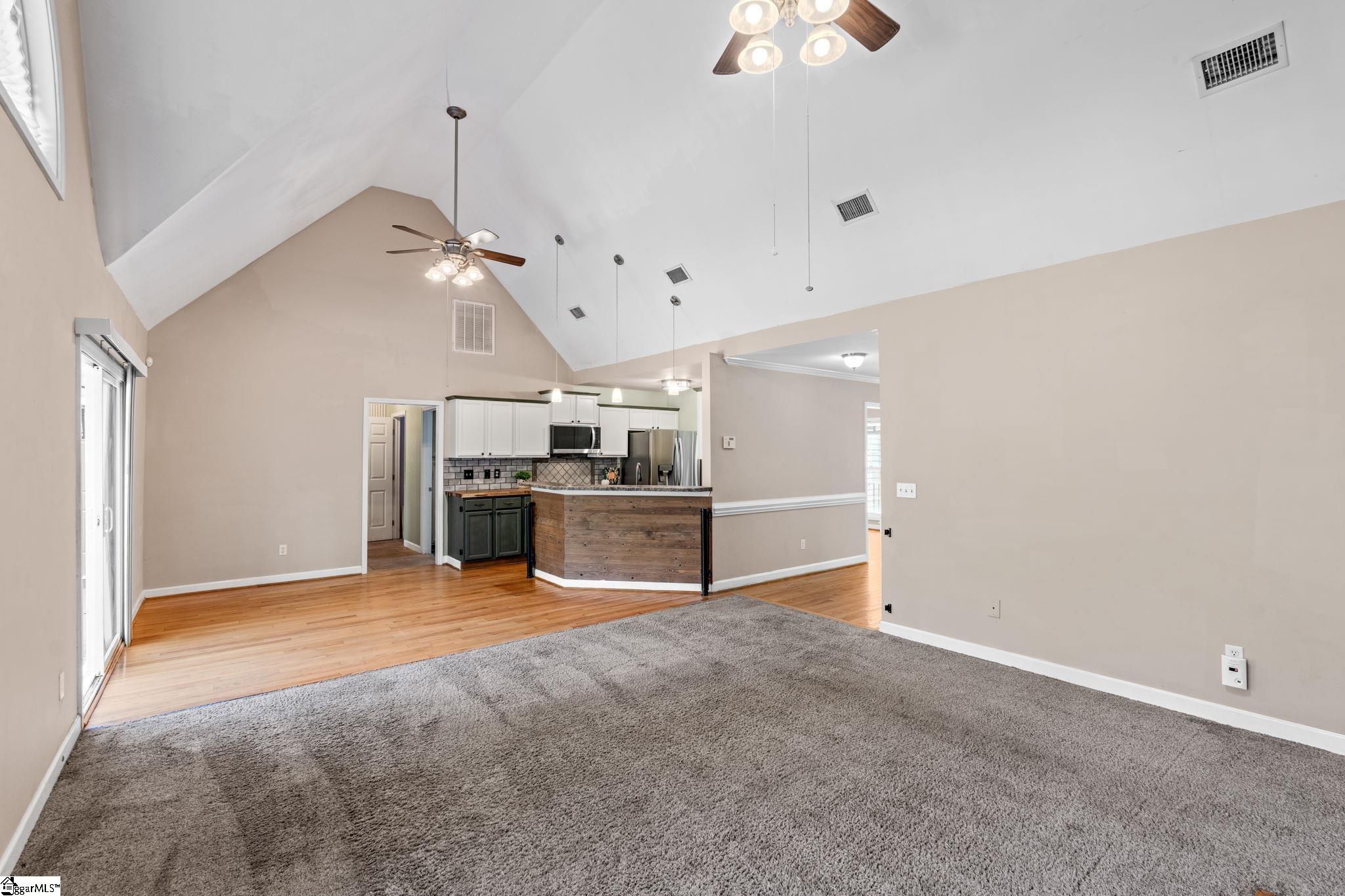 216 Barrett Drive Mauldin, SC 29662 - Photo 6 of 35