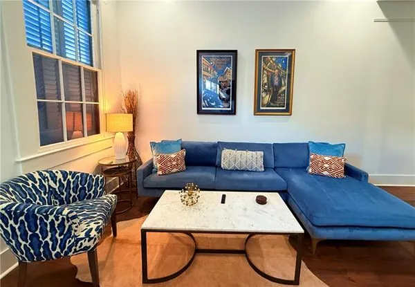 $2,500 | 3421 Burgundy Street, New Orleans, LA 70117