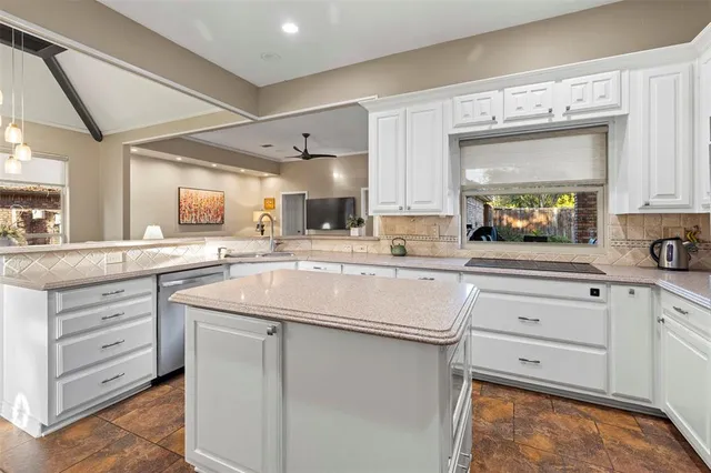 $555,000 | 6306 Chelsea Way, Garland, TX 75044