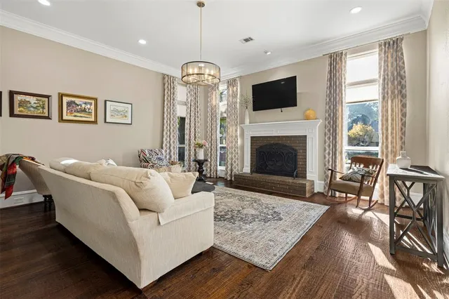 $555,000 | 6306 Chelsea Way, Garland, TX 75044