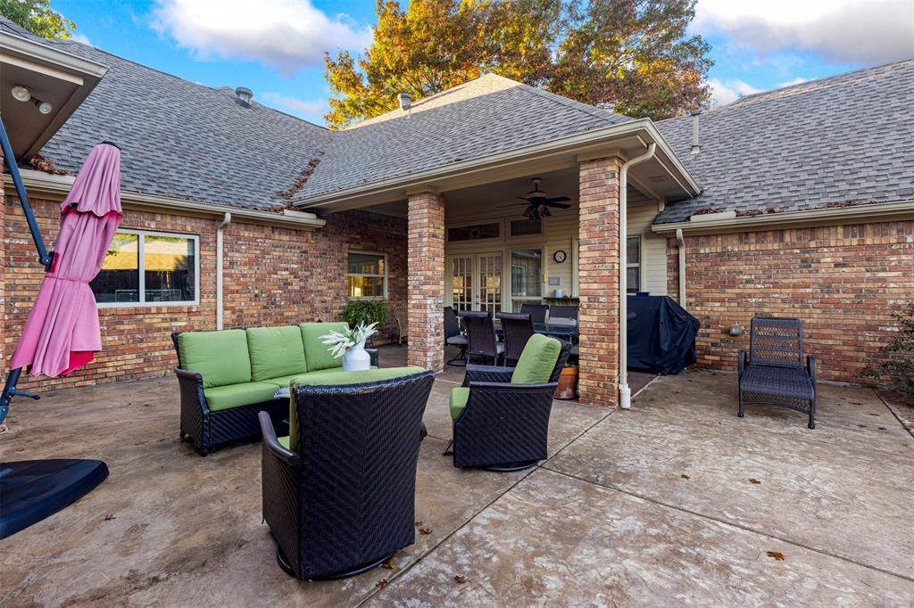 6306 Chelsea Way Garland, TX 75044 - Photo 28 of 37 Back Patio