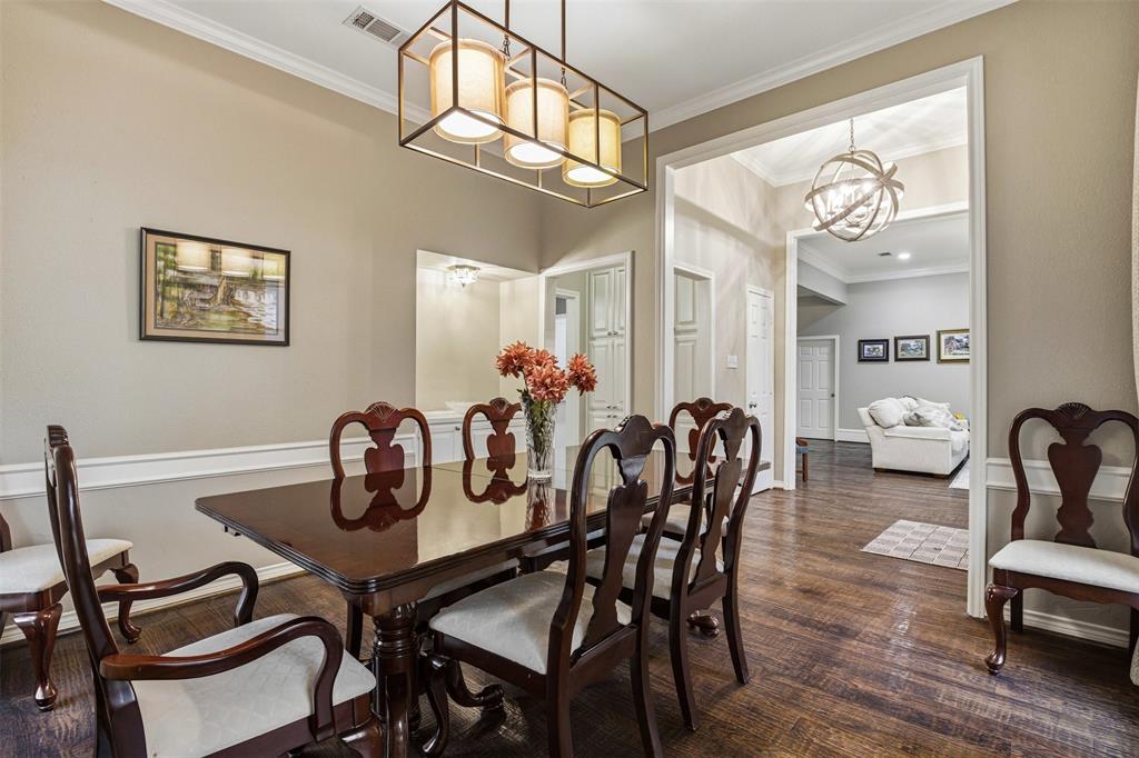6306 Chelsea Way Garland, TX 75044 - Photo 5 of 37 Formal Dining