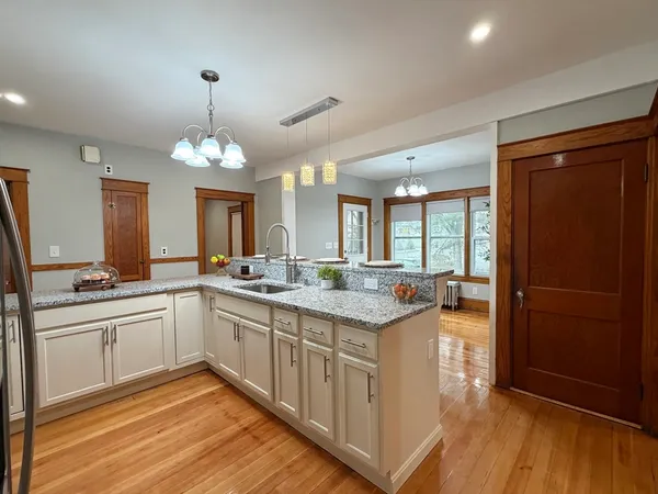 $3,500 | 1295 Water Street, Fitchburg, MA 01420