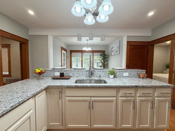 $3,500 | 1295 Water Street, Fitchburg, MA 01420