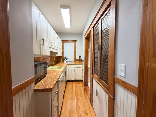 $3,500 | 1295 Water Street, Fitchburg, MA 01420