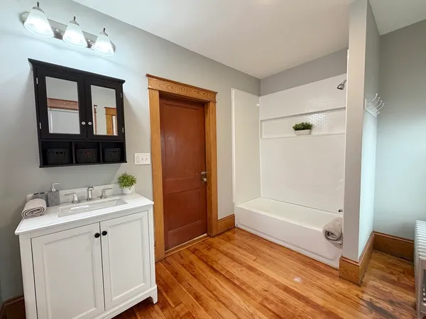 $3,500 | 1295 Water Street, Fitchburg, MA 01420