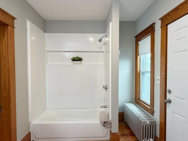 $3,500 | 1295 Water Street, Fitchburg, MA 01420