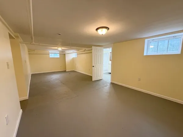 $3,500 | 1295 Water Street, Fitchburg, MA 01420