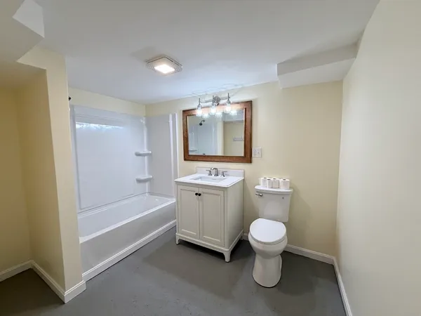 $3,500 | 1295 Water Street, Fitchburg, MA 01420