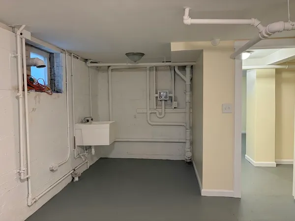 $3,500 | 1295 Water Street, Fitchburg, MA 01420