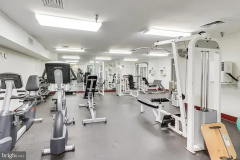 $400,000 | 5450 Whitley Park Terrace, Unit 806, Bethesda, MD 20814