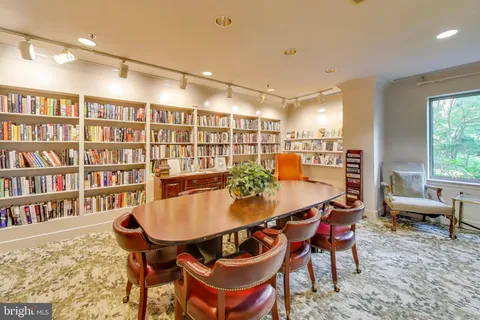 $400,000 | 5450 Whitley Park Terrace, Unit 806, Bethesda, MD 20814