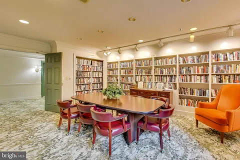 $400,000 | 5450 Whitley Park Terrace, Unit 806, Bethesda, MD 20814