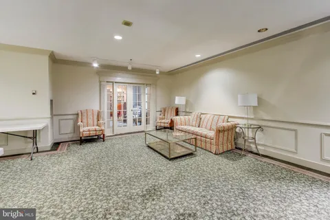 $400,000 | 5450 Whitley Park Terrace, Unit 806, Bethesda, MD 20814