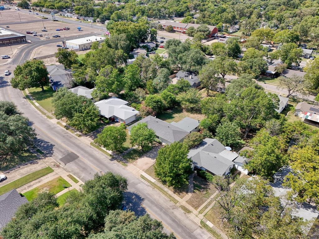 1325 Sunset Street Waco, TX 76710 - Photo 36 of 40 Aerial perspective of suburban area