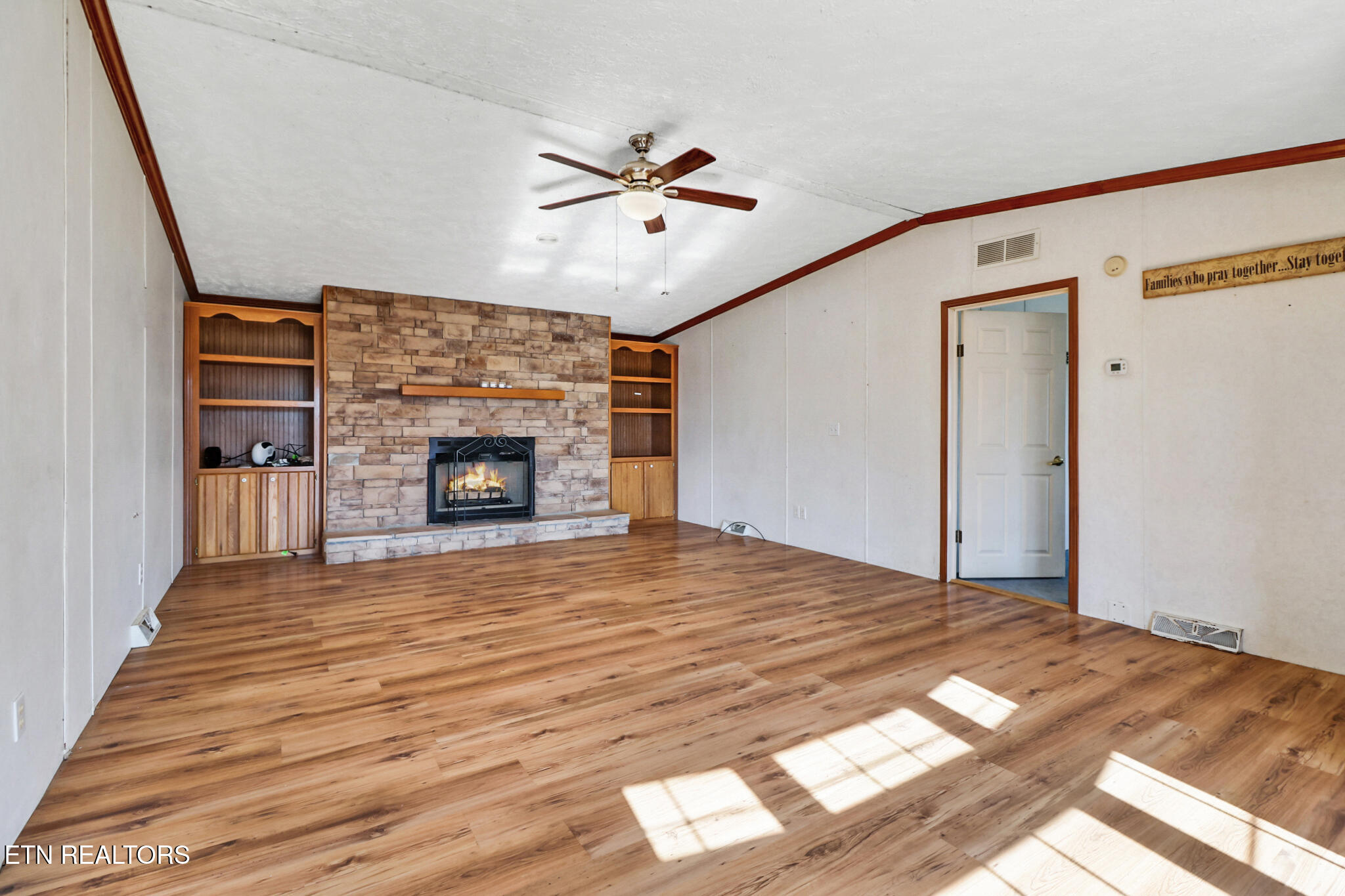 505 Trentham Road Spring City, TN 37381 - Photo 7 of 33 if1a8119-if1a8123_optional