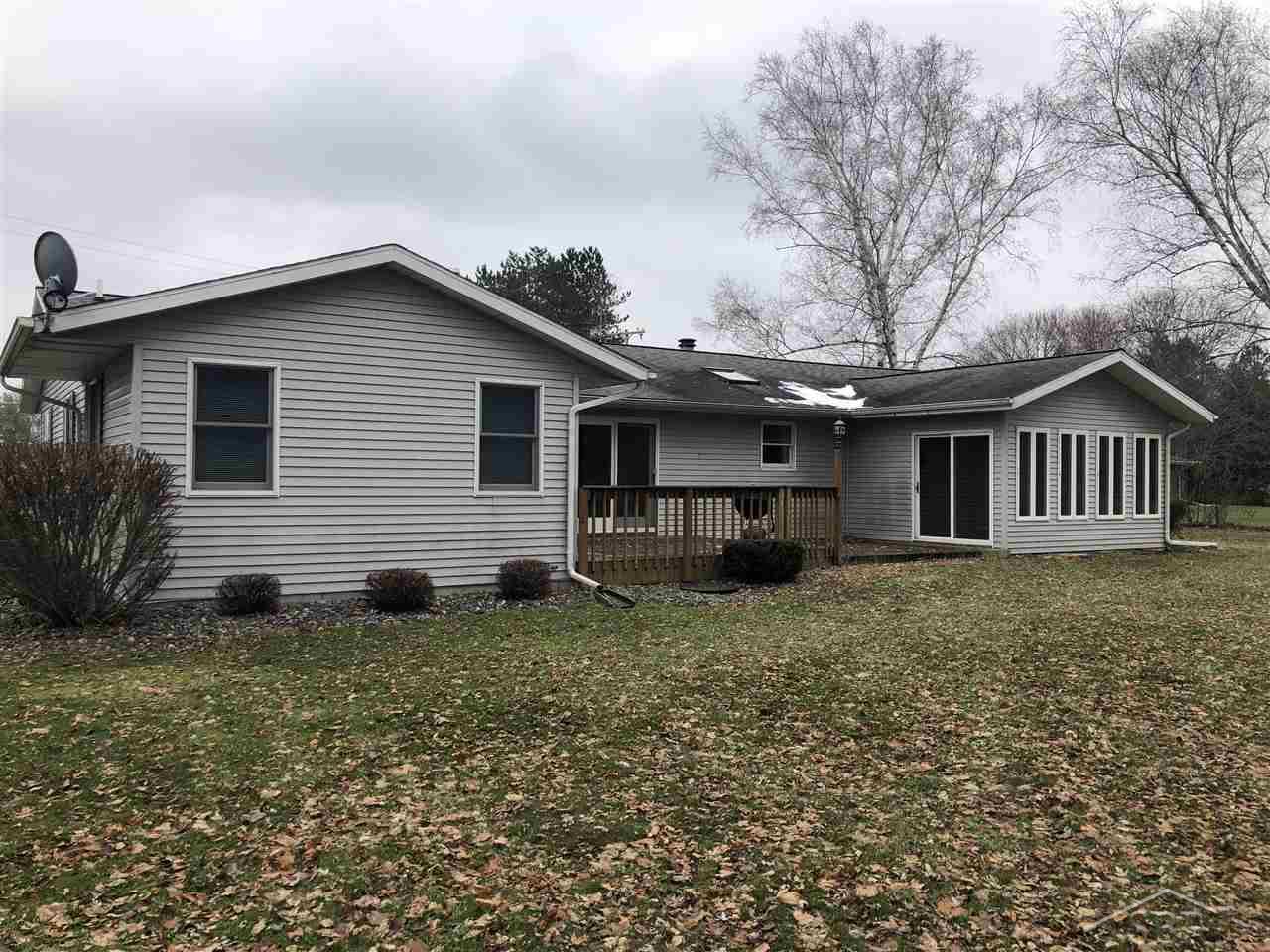 5379 North River Road Freeland, MI 48623 - Photo 4 of 4 50000674-3.JPG