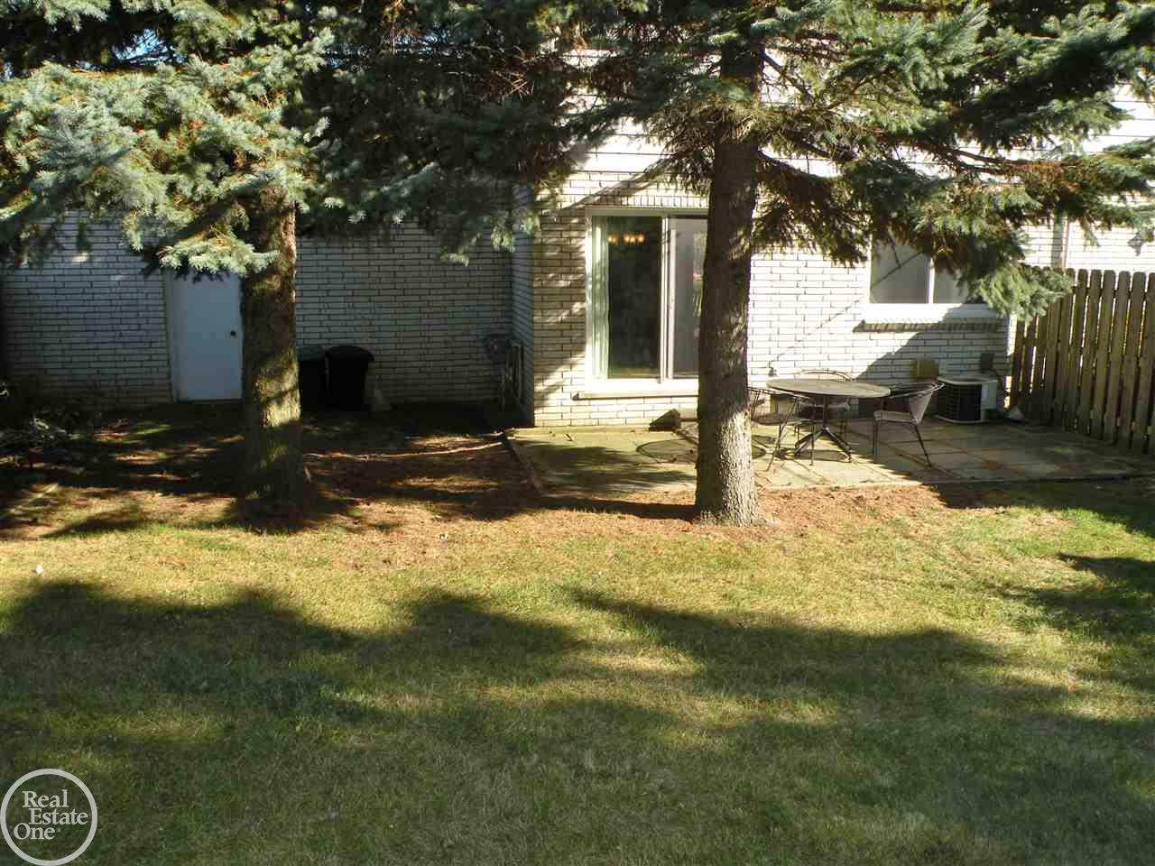 74 Longford Drive Rochester Hills, MI 48309 - Photo 26 of 33