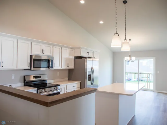 $329,999 | 6709 Meadow View Drive South, Fargo, ND 58104