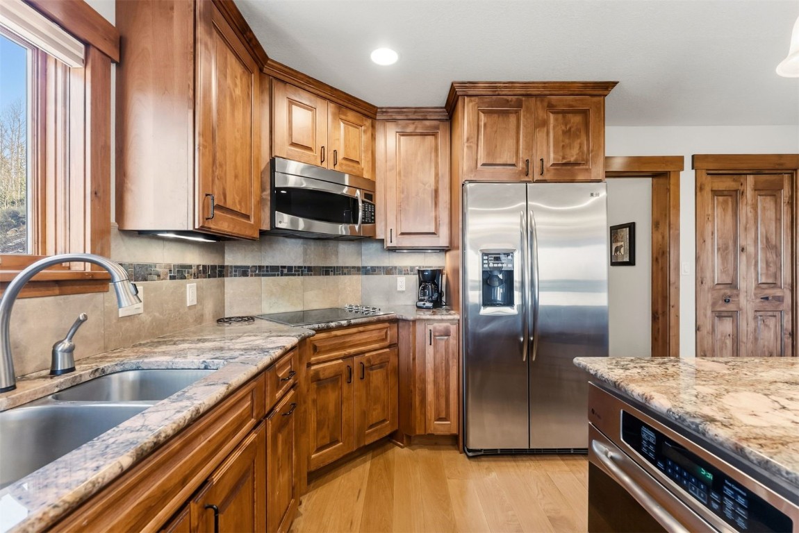 1682 Boreas Pass Road, Unit C Breckenridge, CO 80424 - Photo 7 of 50 Spacious kitchen