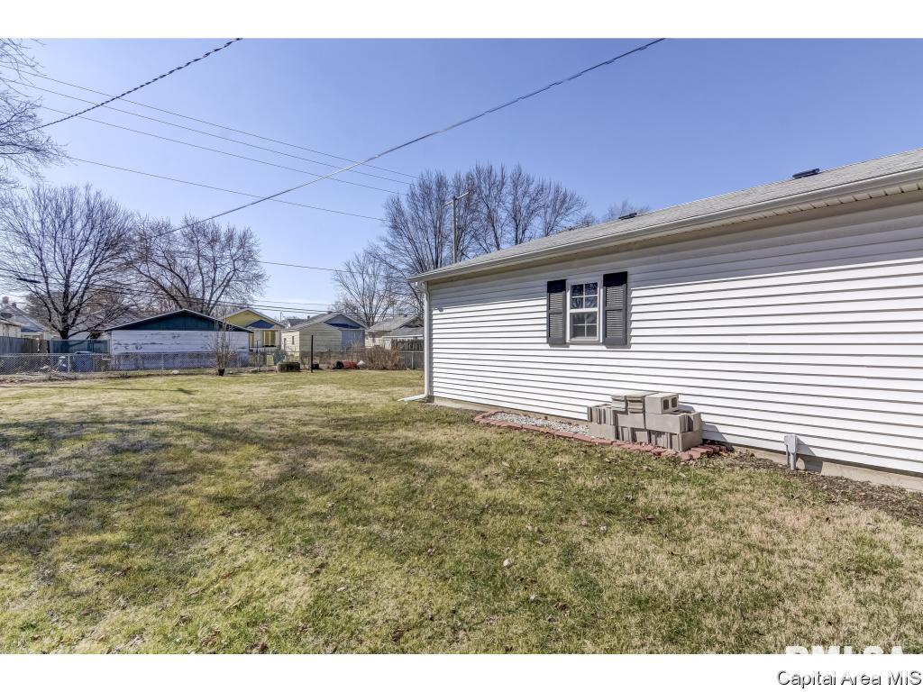 1512 East Keys Avenue Springfield, IL 62702 - Photo 29 of 32 Gallery Image 29
