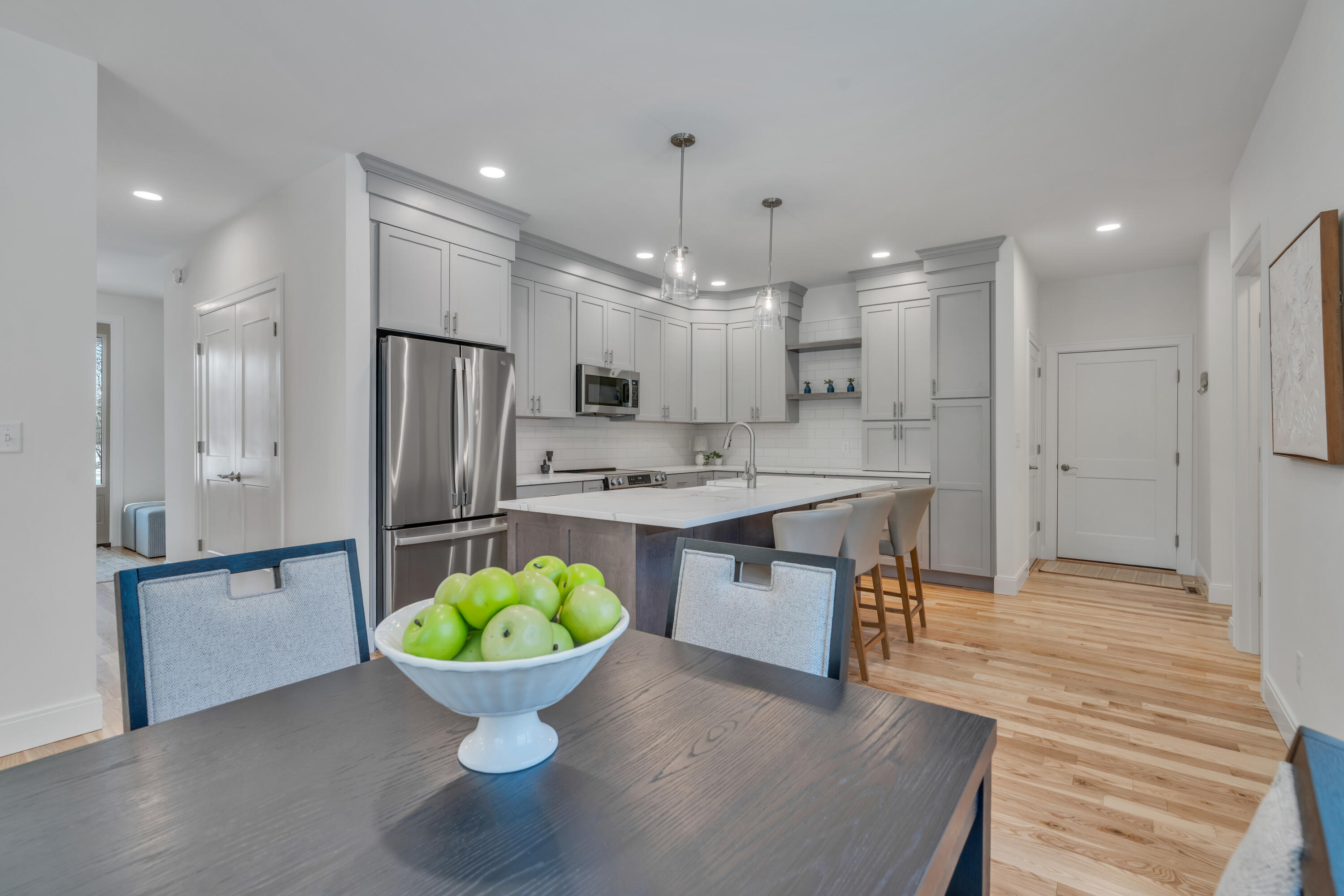 42 Cascade Circle, Unit 34 Kennebunk, ME 04043 - Photo 9 of 30 Dining area