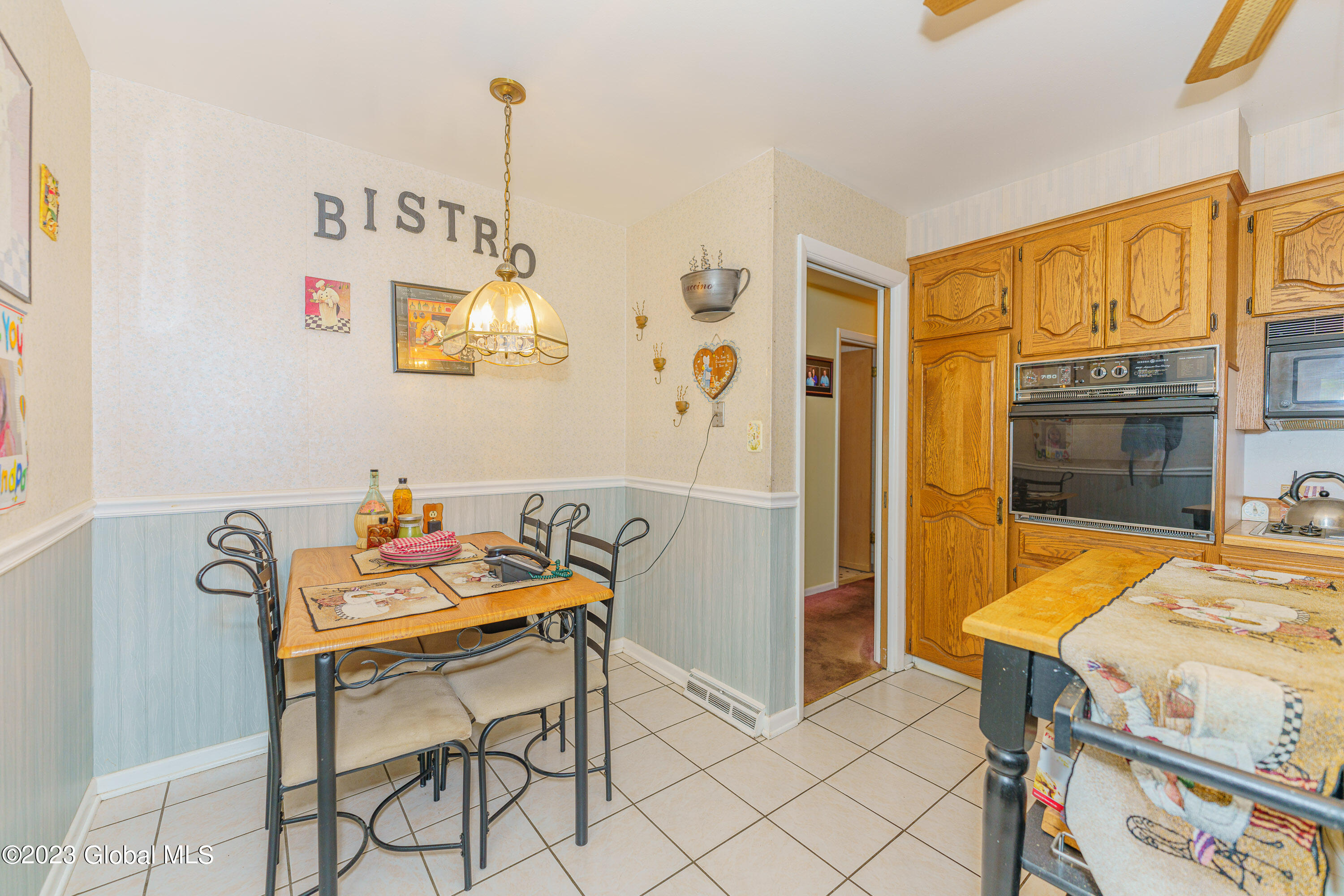 26 Tryon Court Albany, NY 12203 - Photo 17 of 39 4 Kitchen 4