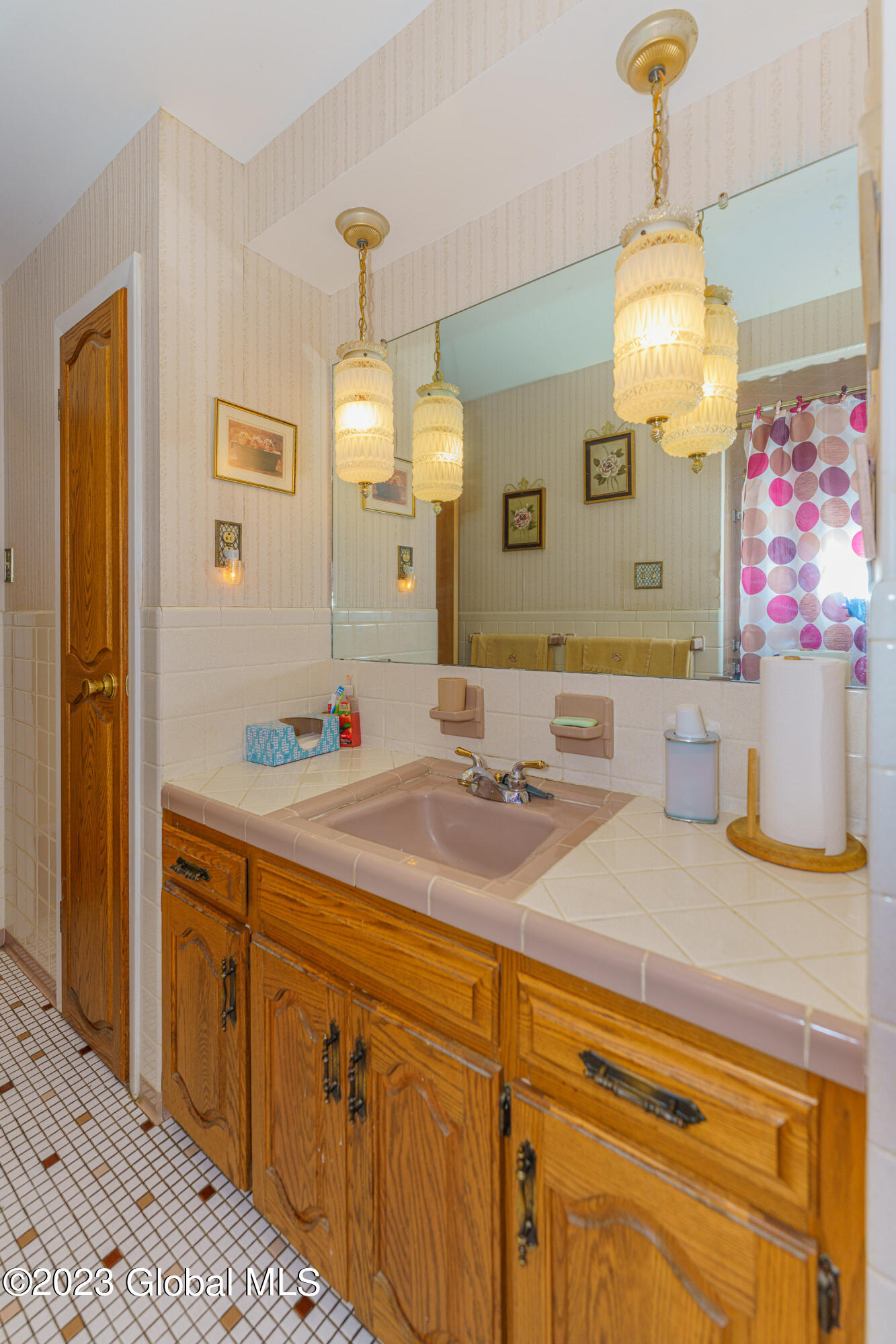 26 Tryon Court Albany, NY 12203 - Photo 34 of 39 Bathroom 1