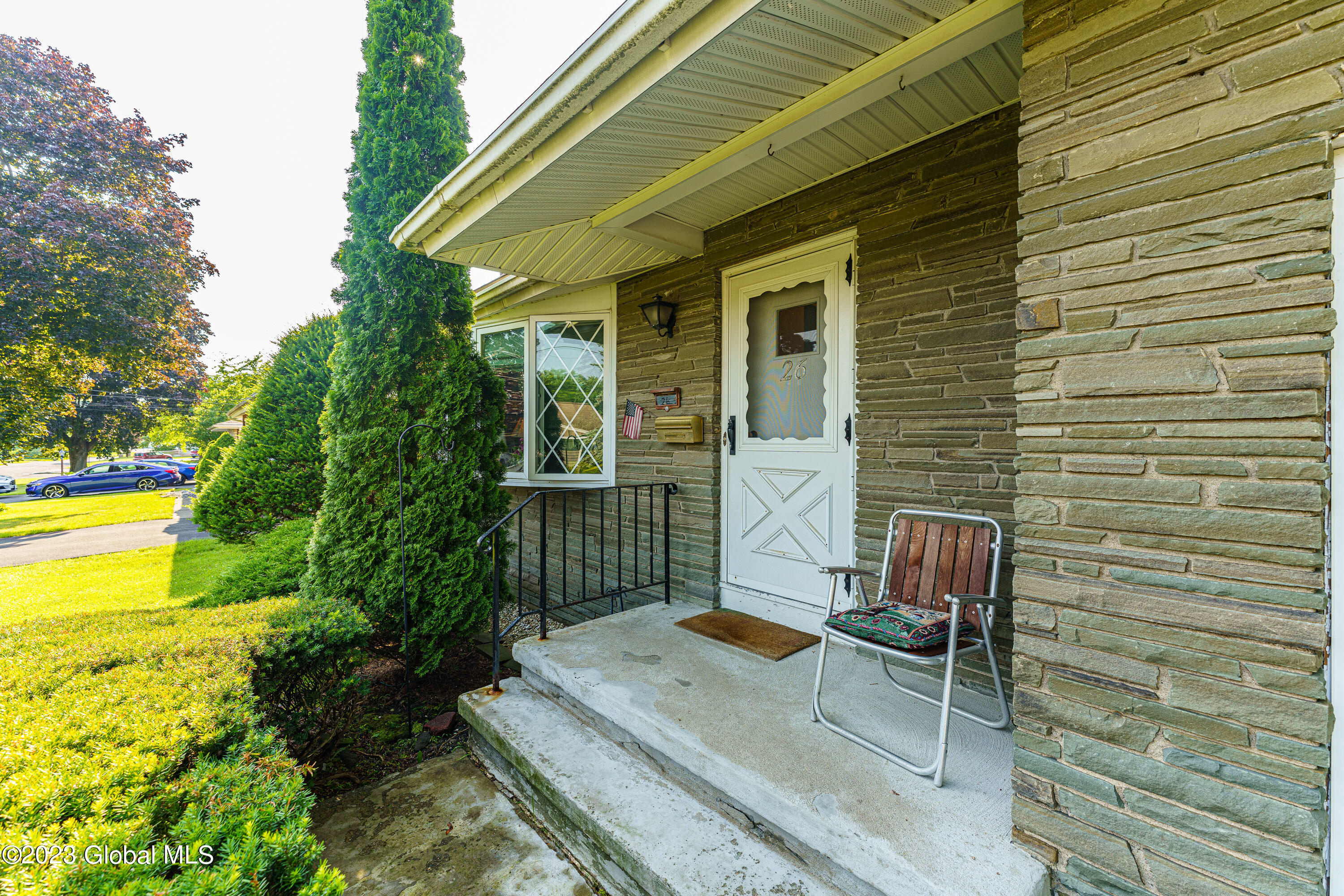 26 Tryon Court Albany, NY 12203 - Photo 4 of 39 0 Front 4