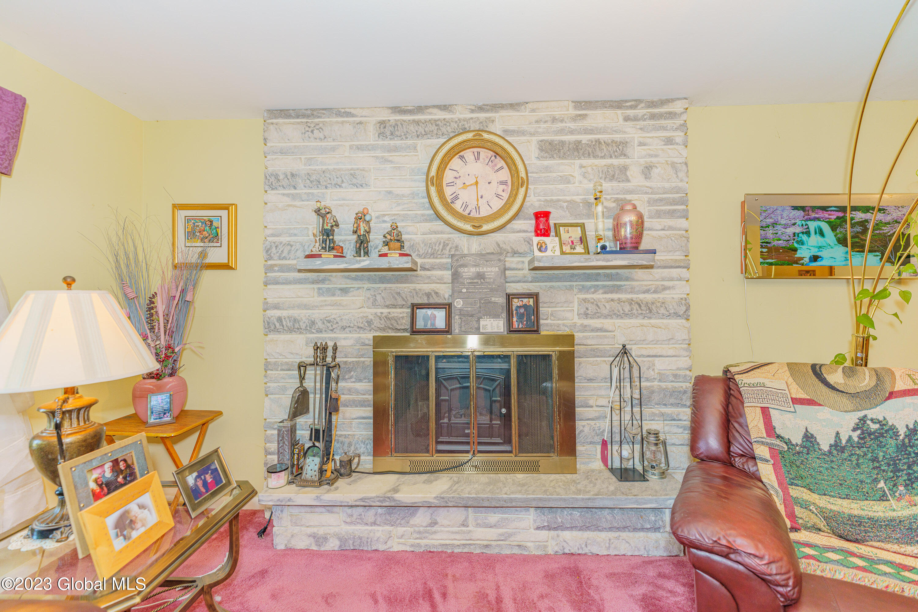 26 Tryon Court Albany, NY 12203 - Photo 9 of 39 2 Livingroom 4