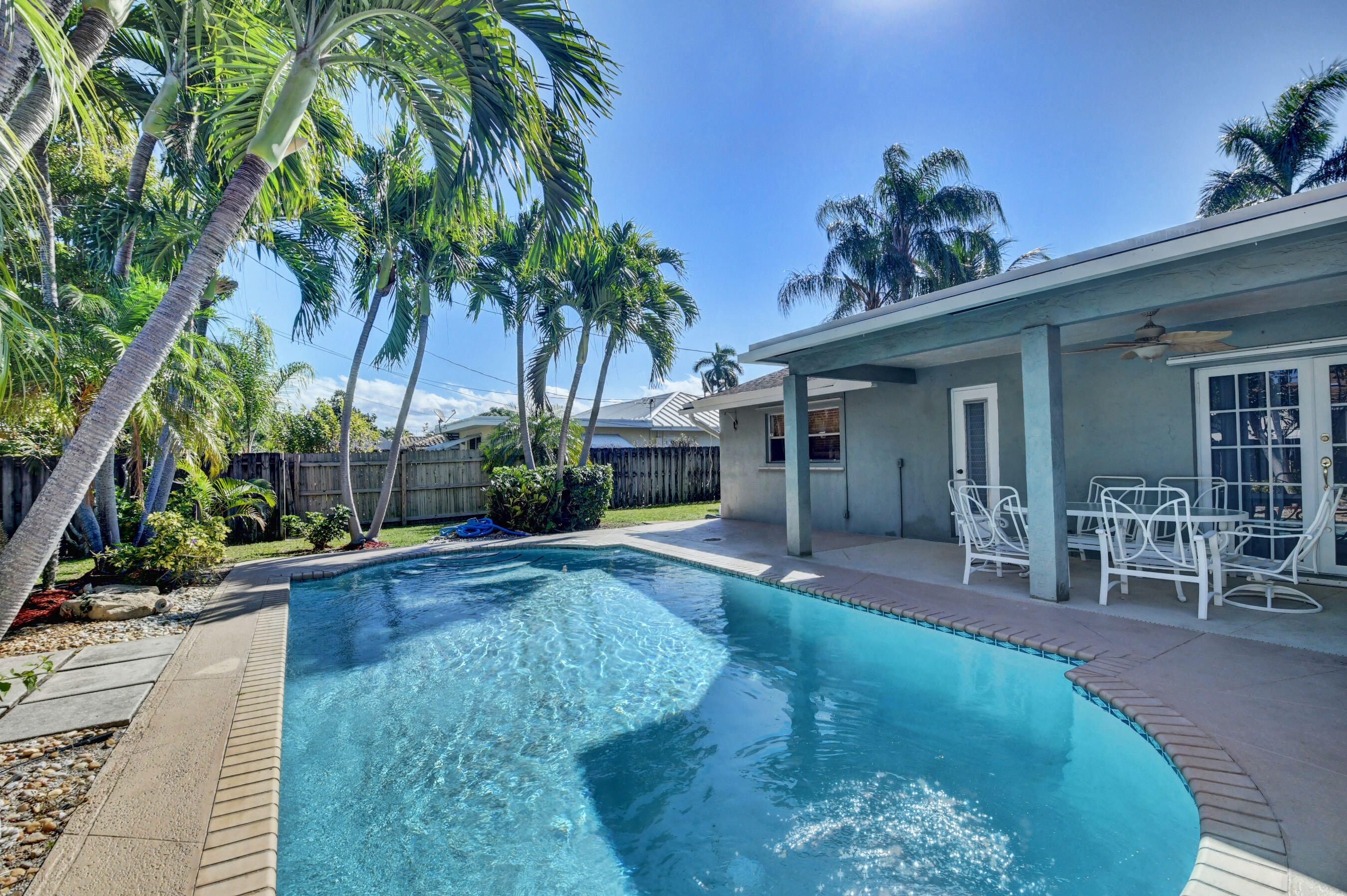 203 Northeast 28th Terrace Boca Raton, FL 33431 - Photo 14 of 19 ab108714-54dc-44f5-a6a1-345a65beaa46_-_D