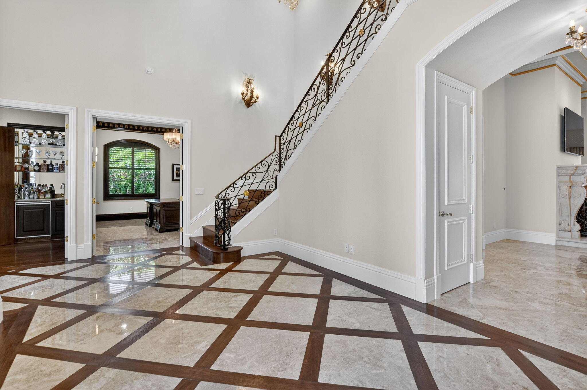 377 East Coconut Palm Road Boca Raton, FL 33432 - Photo 9 of 63 20260228124234161167000000-o