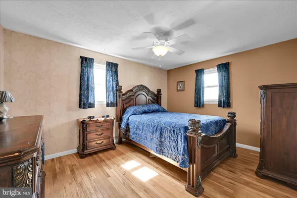 $319,900 | 4330 Pinewood Lane, York, PA 17402