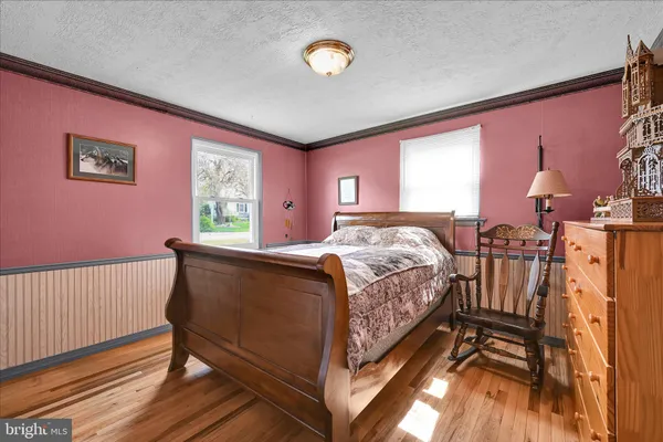 $319,900 | 4330 Pinewood Lane, York, PA 17402