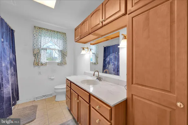 $319,900 | 4330 Pinewood Lane, York, PA 17402