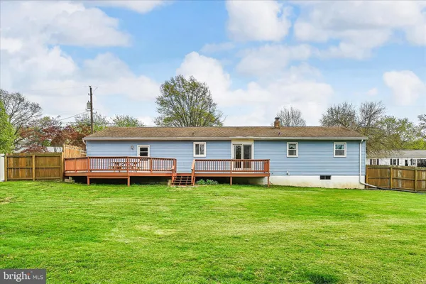 $319,900 | 4330 Pinewood Lane, York, PA 17402