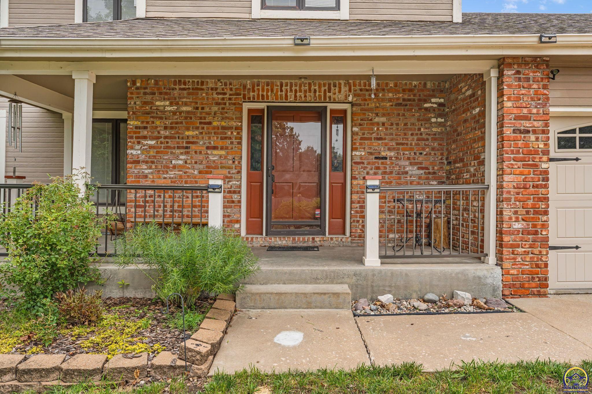 6236 Southwest 25th Street Topeka, KS 66614 - Photo 3 of 53