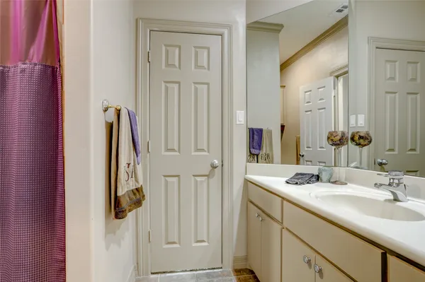 $11,000 | 4806 Wedgewood Drive, Bellaire, TX 77401