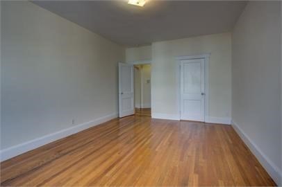 7 Naples Road, Unit 4 Brookline, MA 02446 - Photo 4 of 9