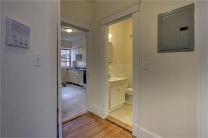 7 Naples Road, Unit 4 Brookline, MA 02446 - Photo 6 of 9