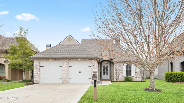 $390,000 | 306 Flora Springs, Youngsville, LA 70592