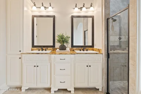 $390,000 | 306 Flora Springs, Broussard, LA 70592