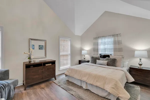 $2,100 | 6 Mary Street, Greenville, SC 29611
