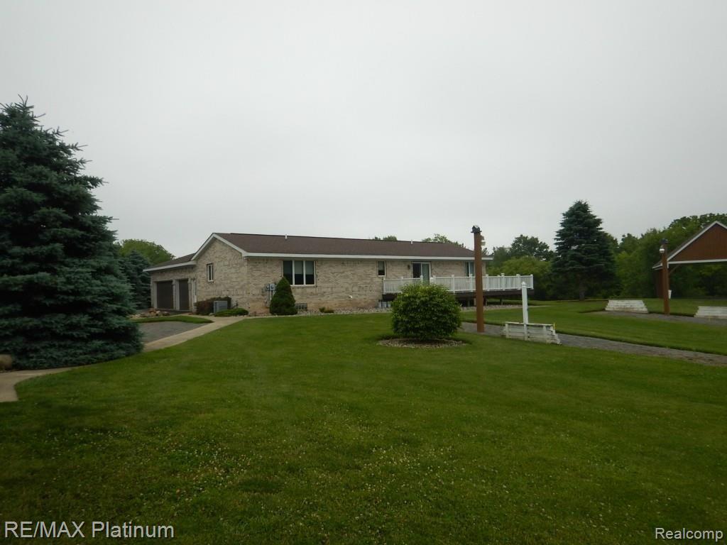 3369 Byron Road Howell, MI 48855 - Photo 1 of 20