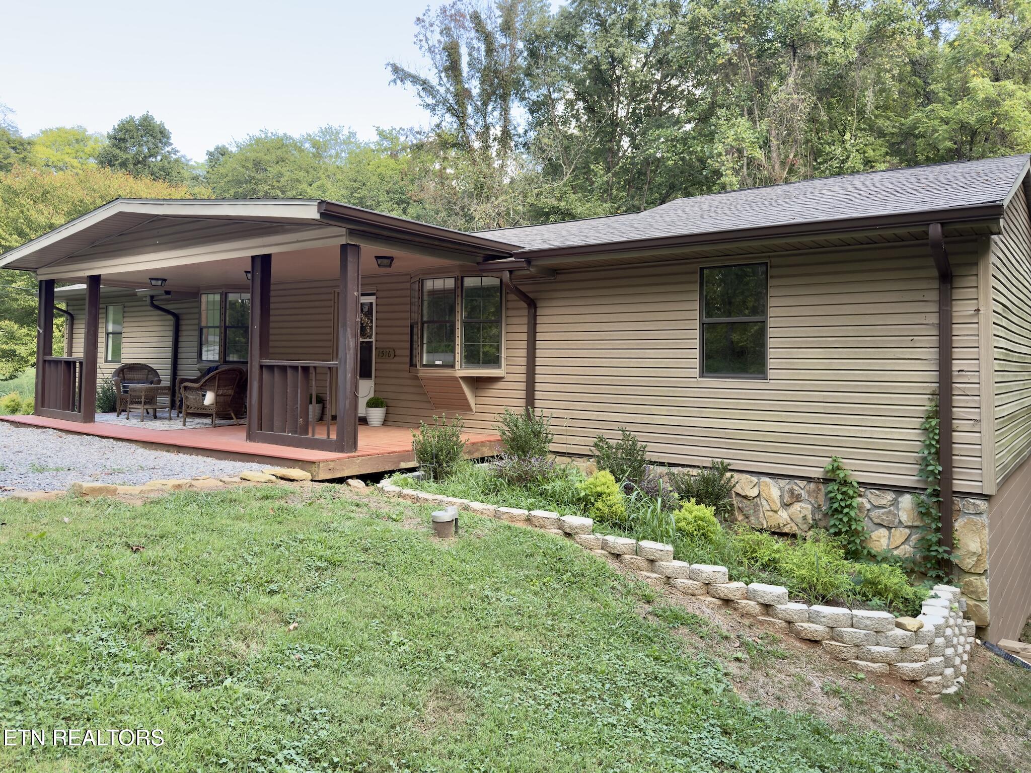 1516 Smallman Road Knoxville, TN 37920 - Photo 2 of 20 2_Front