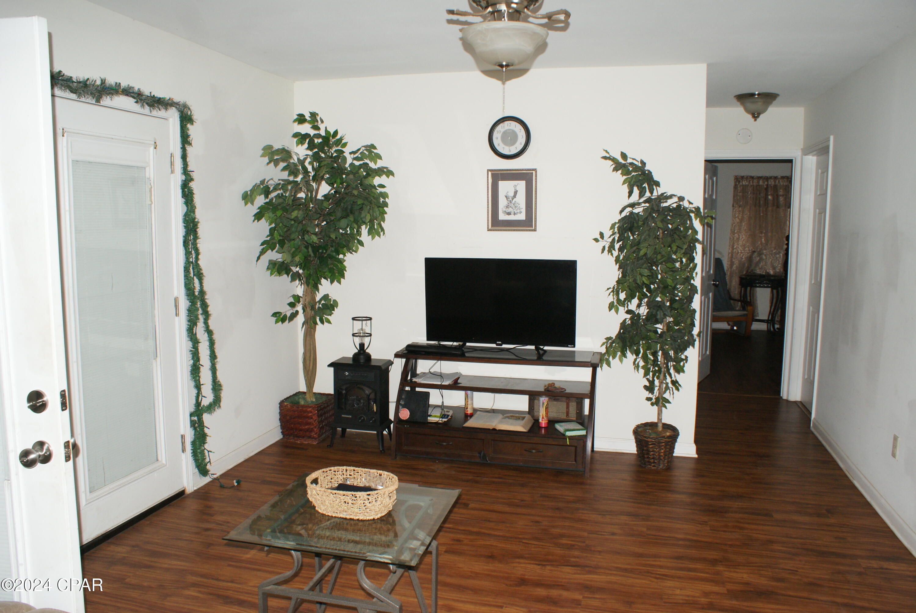 5728 Snow Hill Road Malone, FL 32445 - Photo 9 of 15