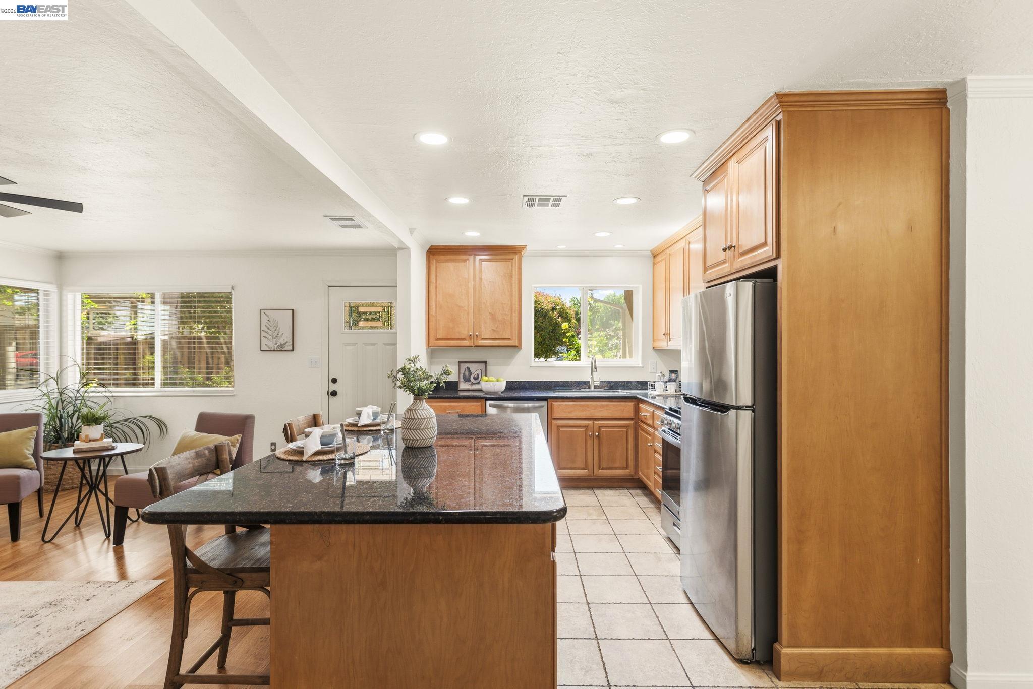 38 Kings Court Bay Point, CA 94565 - Photo 11 of 60