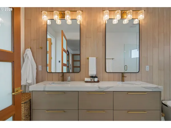 $1,299,000 | 3403 Northeast Johns Loop, Neotsu, OR 97364