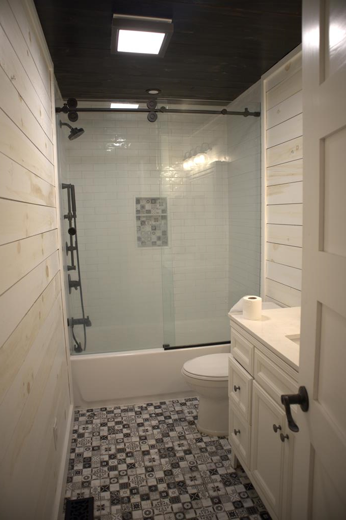 8249 Boardtown Road Ellijay, GA 30540 - Photo 21 of 71 Hall Bath