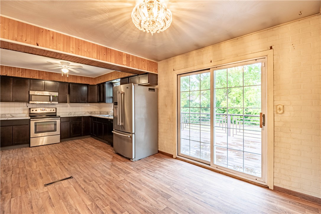 184 Dover Drive Decatur, IL 62521 - Photo 7 of 24 Gallery Image 7
